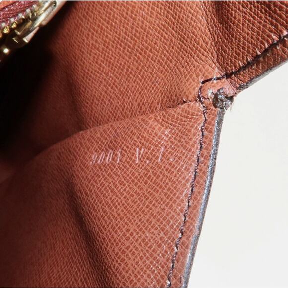 💎✨STUNNING✨💎Authentic Louis Vuitton Monogram Saint Cloud GM Shoulder Bag - Picture 16 of 16